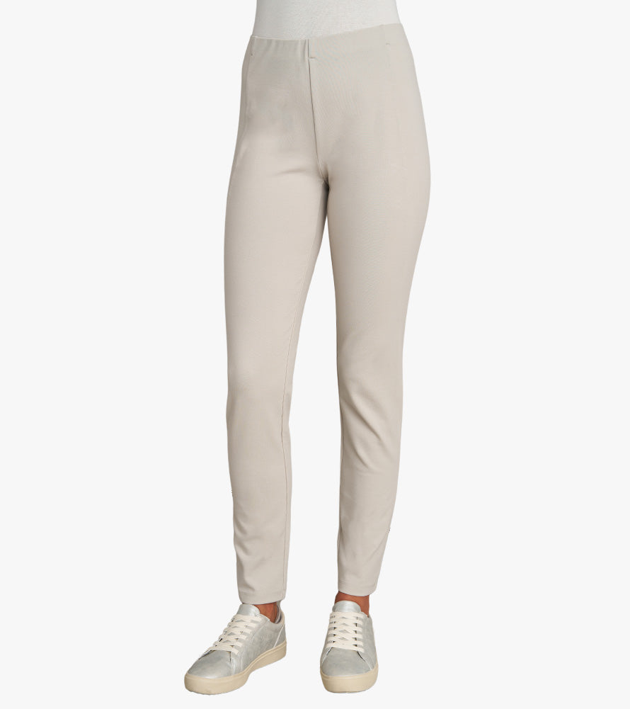 Slimming Ankle Pants