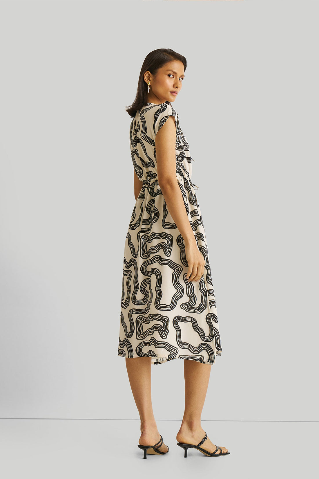 Deep V-neck Gathered Dress -COL