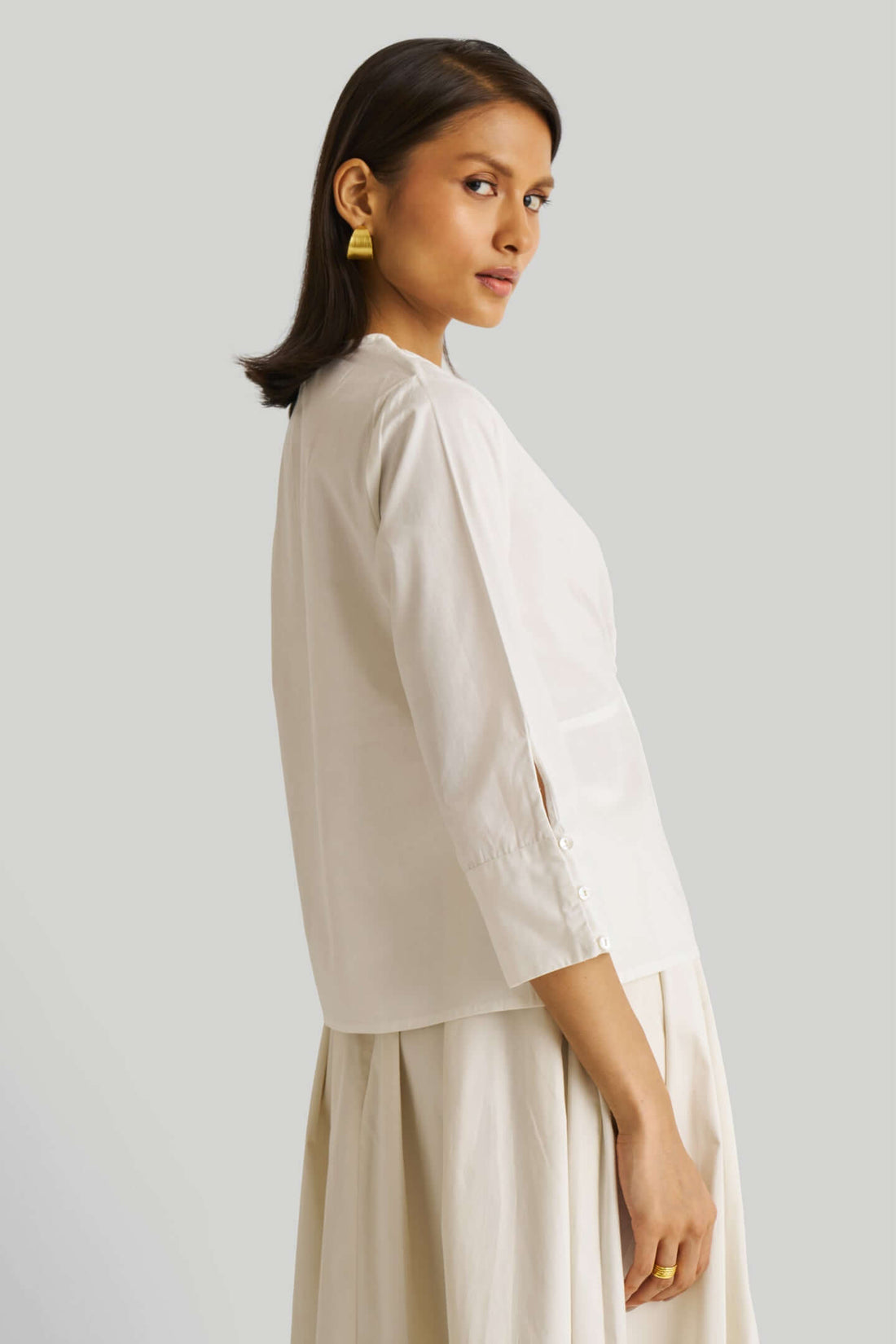 Front Twist Top in White -COL - Stella Carakasi