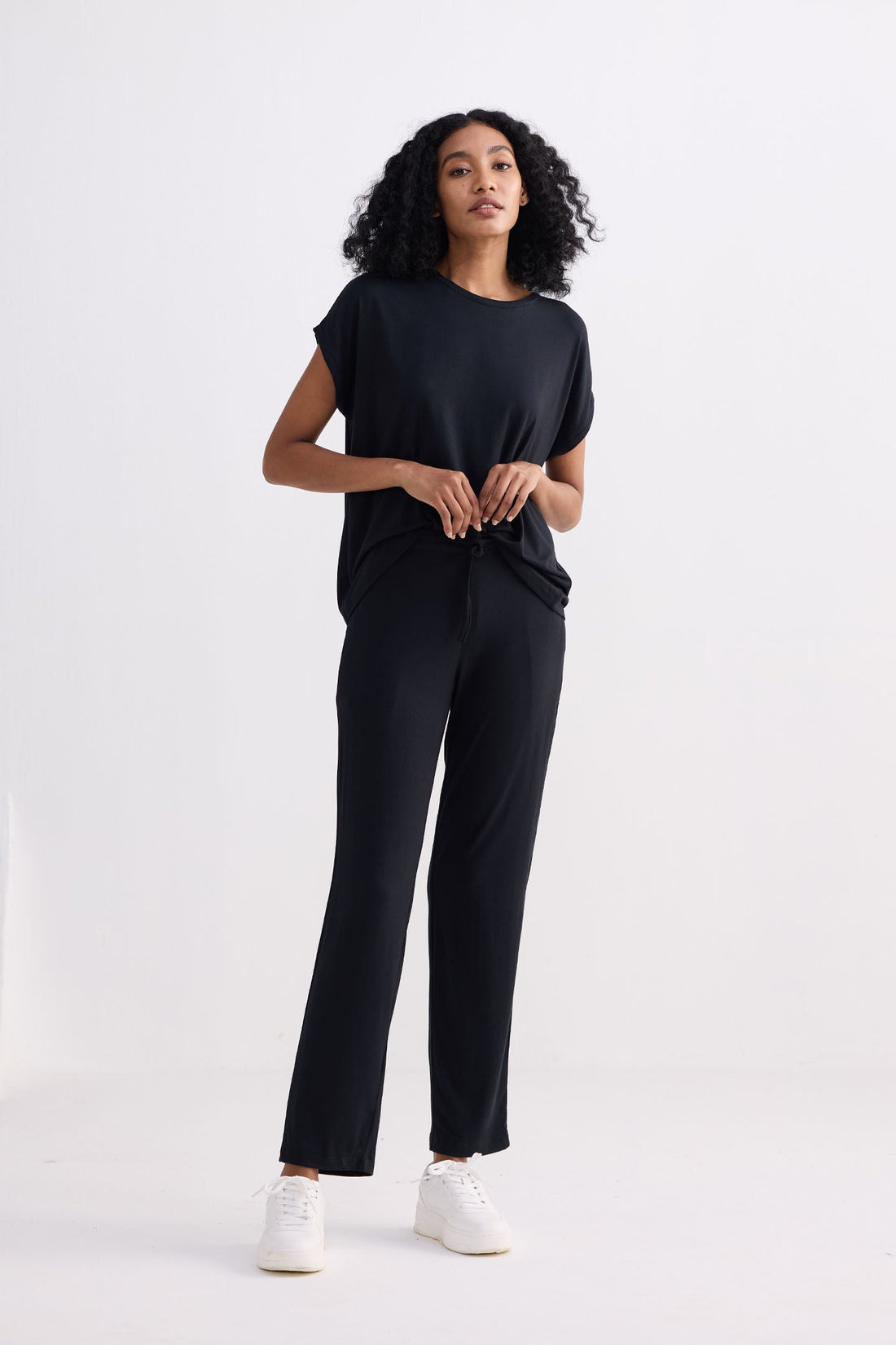 Relaxed Tee - Stella Carakasi