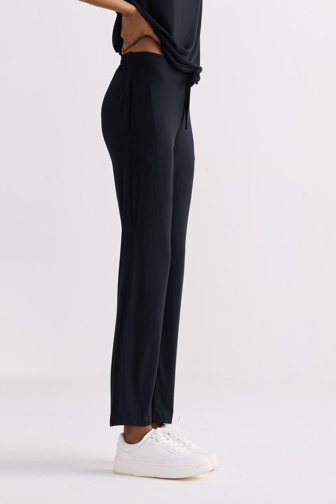 Wide Leg Pant in Black - Stella Carakasi